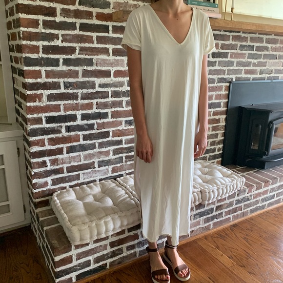 Forever 21 Dresses & Skirts - Long Ivory Maxi (high-slit)